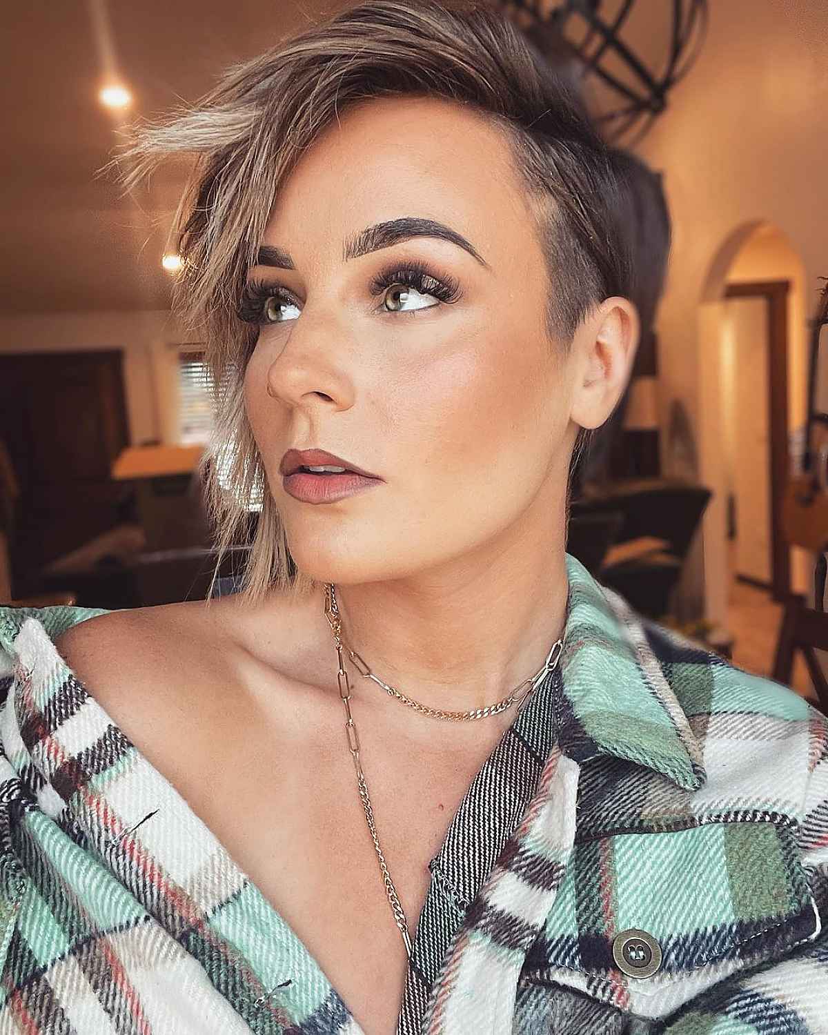 Undercut Pixie Bob Haircuts: Styles & Styling Tips
