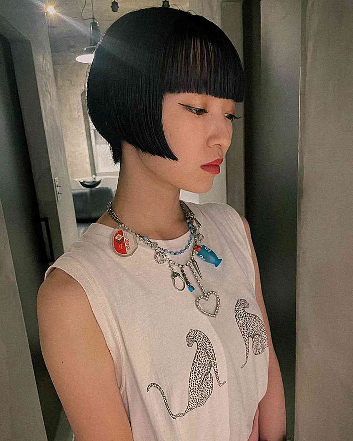 Ear-Length Haircuts: Styles, Tips & Face Shape Guide | [Your Brand Name]