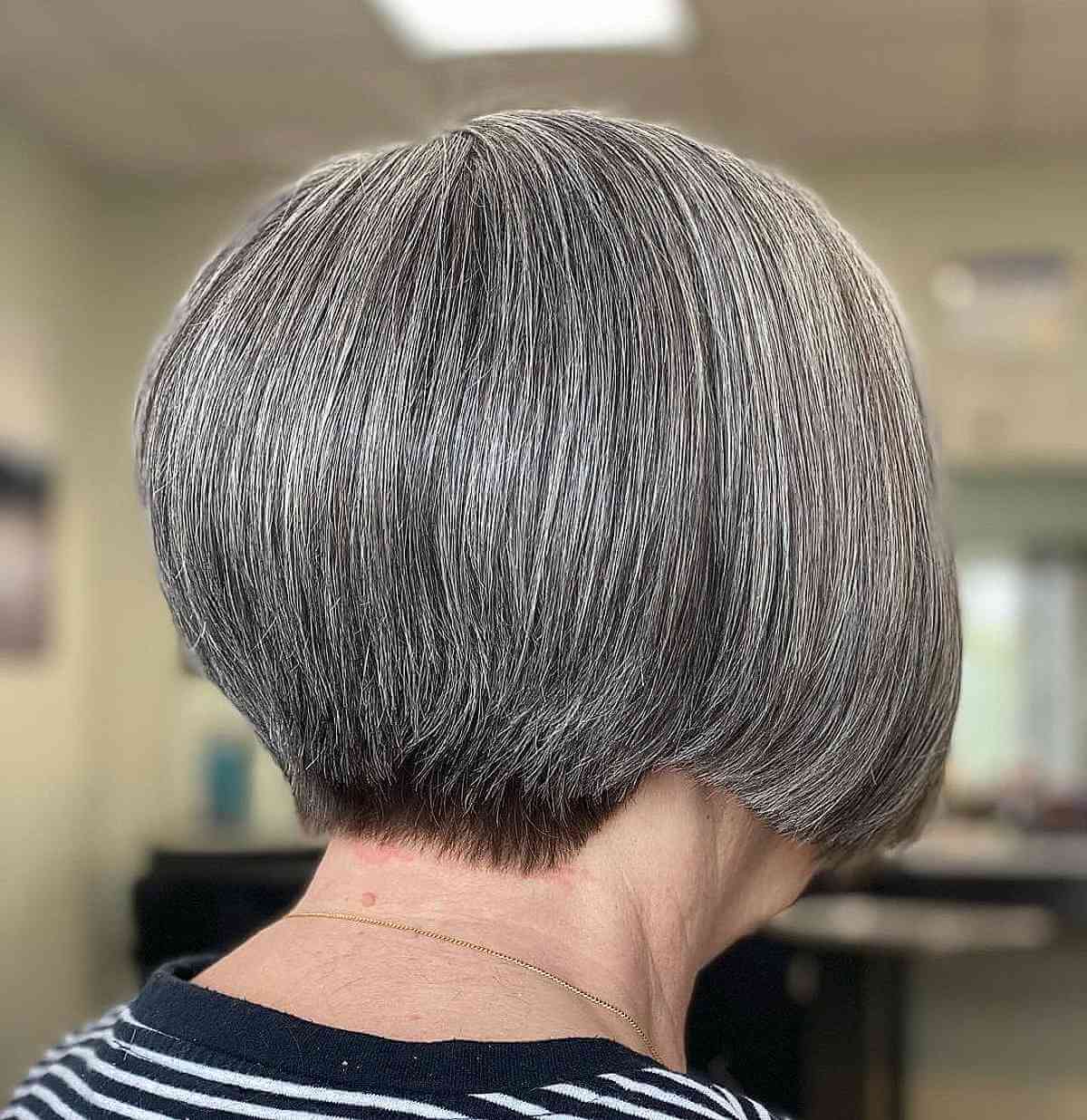 Ear-Length Haircuts: Styles, Tips & Face Shape Guide | [Your Brand Name]