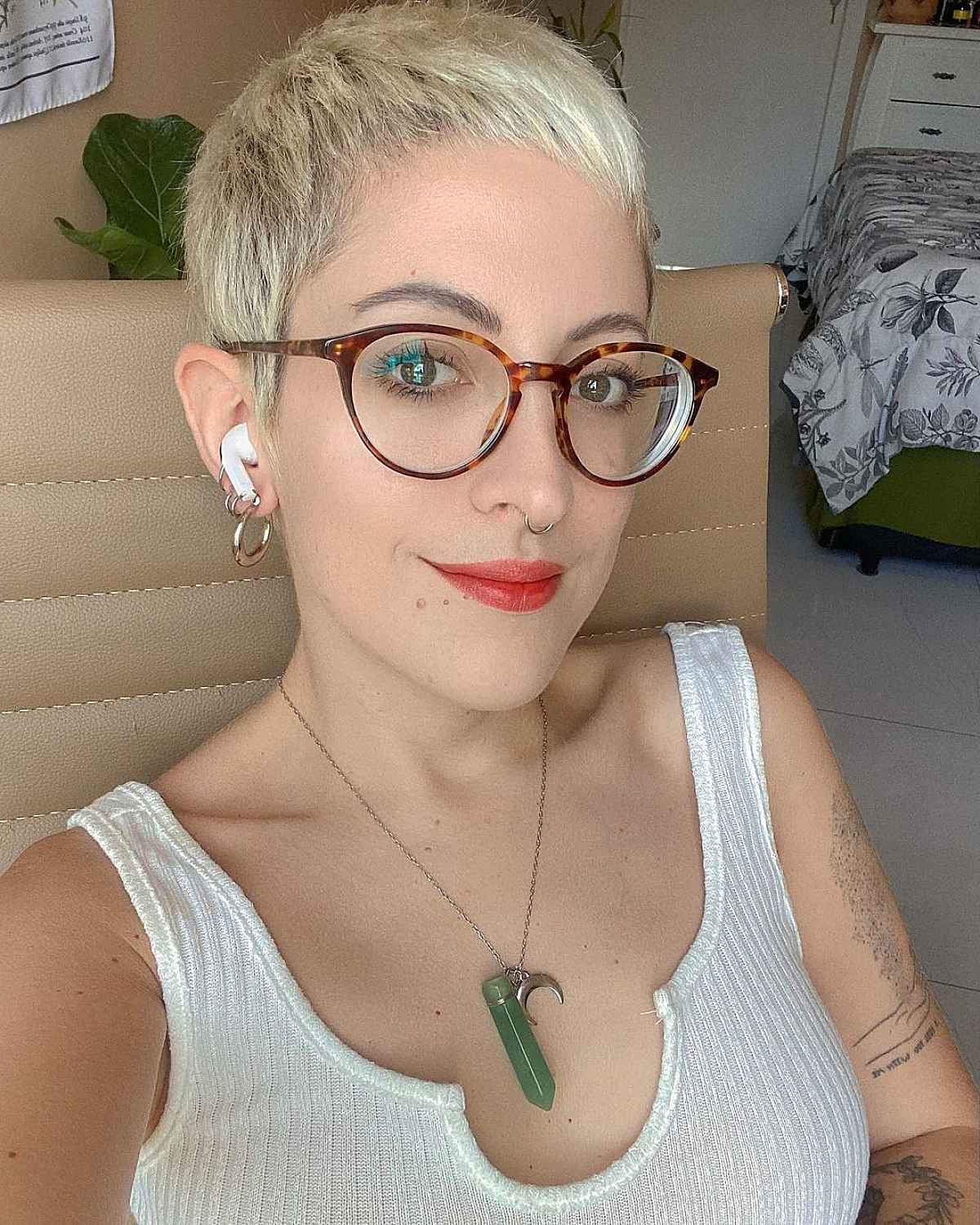 Best Pixie Cuts for Oval Faces: Styles & Tips