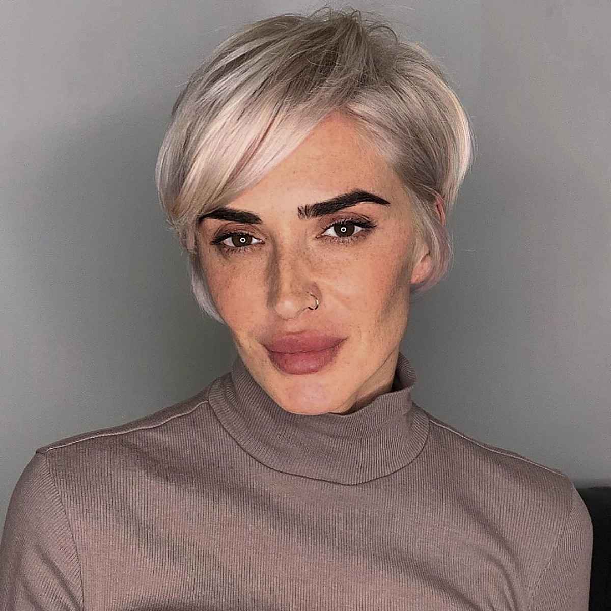 Best Pixie Cuts for Oval Faces: Styles & Tips