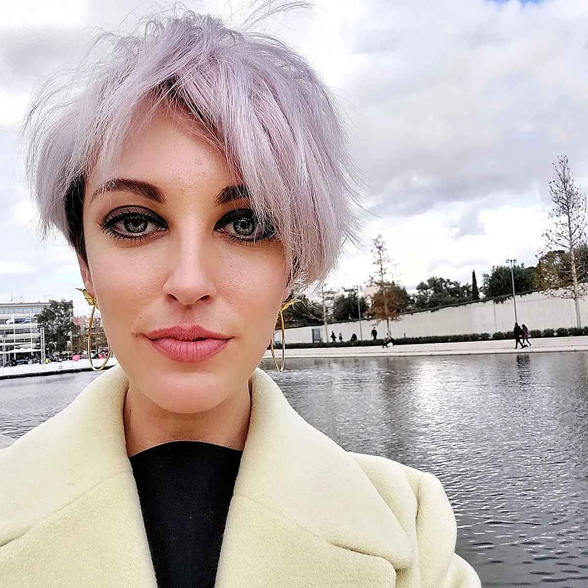 Best Pixie Cuts for Oval Faces: Styles & Tips