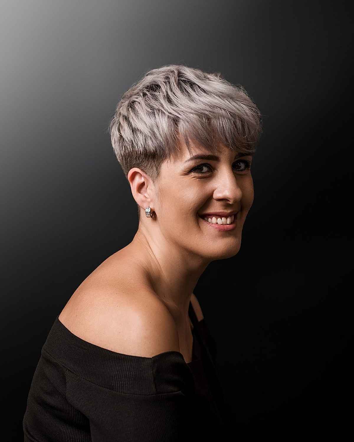 Best Pixie Cuts for Oval Faces: Styles & Tips