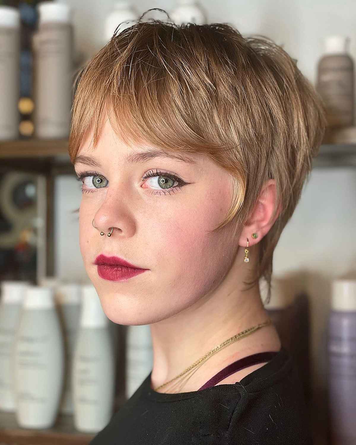 Best Pixie Cuts for Oval Faces: Styles & Tips