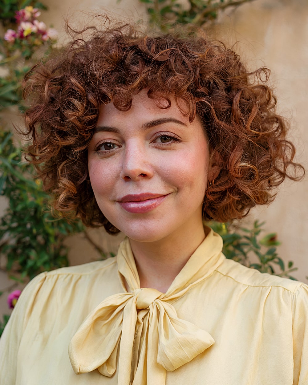 Best Short Curly Haircuts for Round Faces in 2026 | Expert Styles