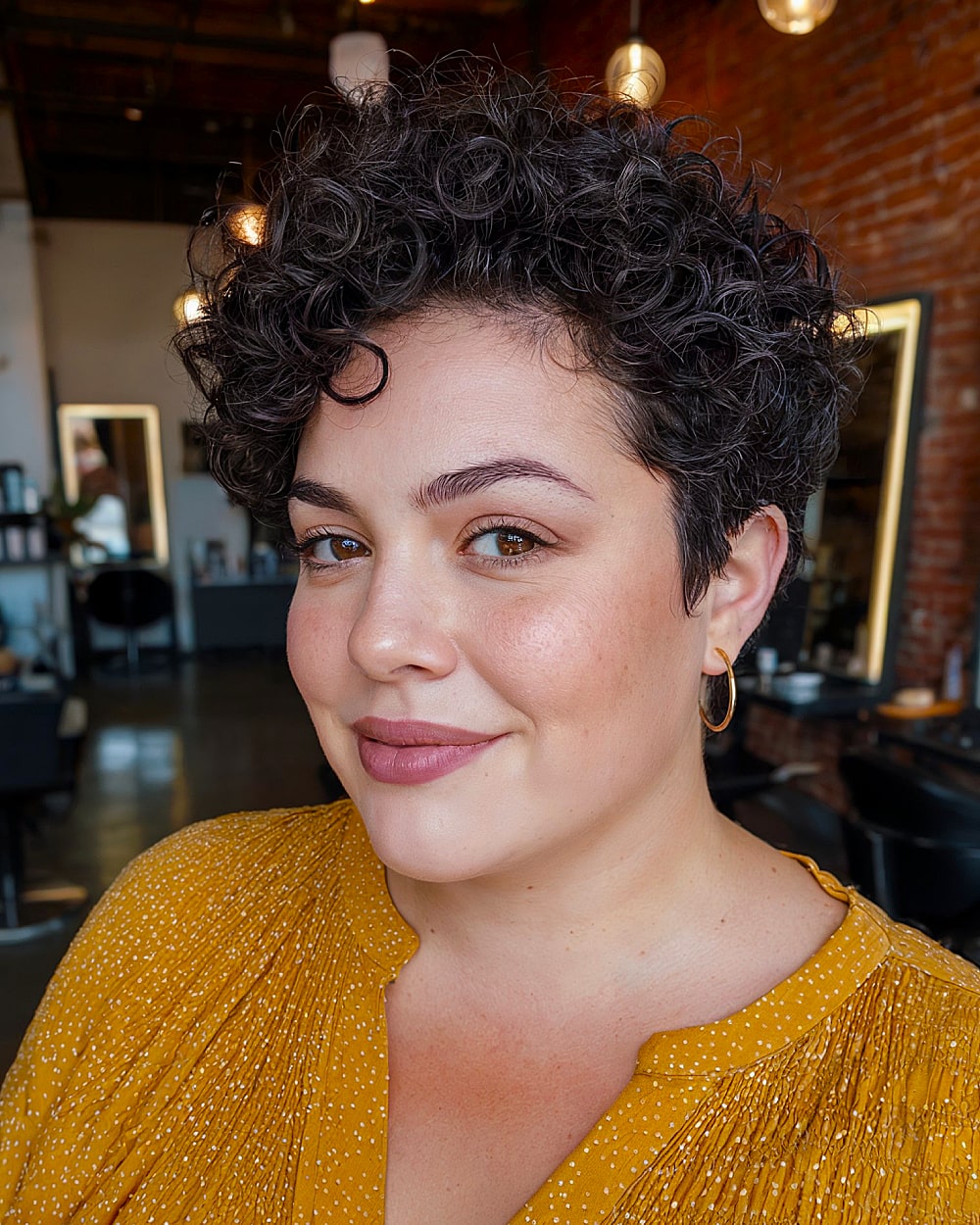 Best Short Curly Haircuts for Round Faces in 2026 | Expert Styles