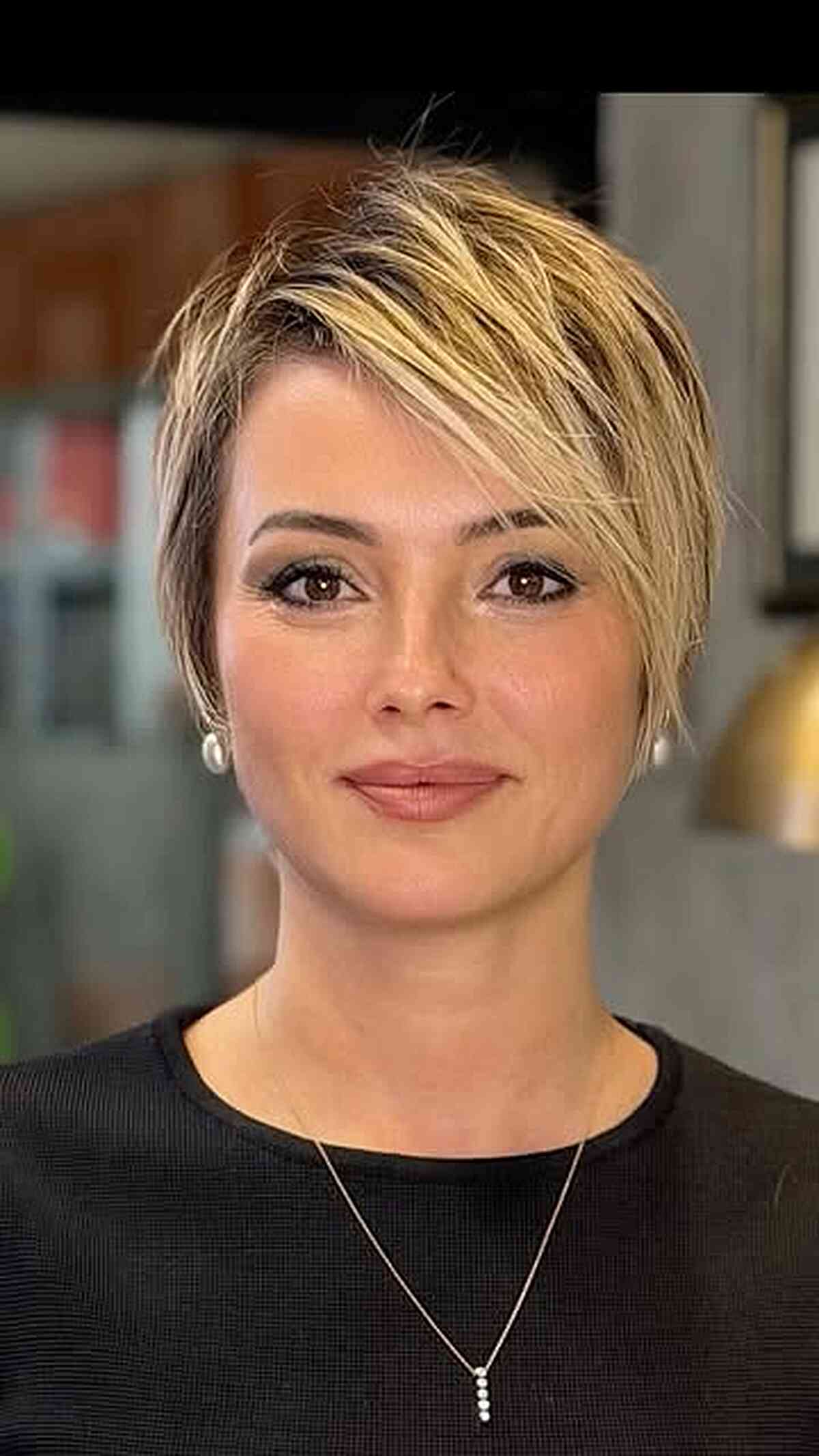 Pixie Shag Haircuts for Women 40+: Stylish Looks for 2026