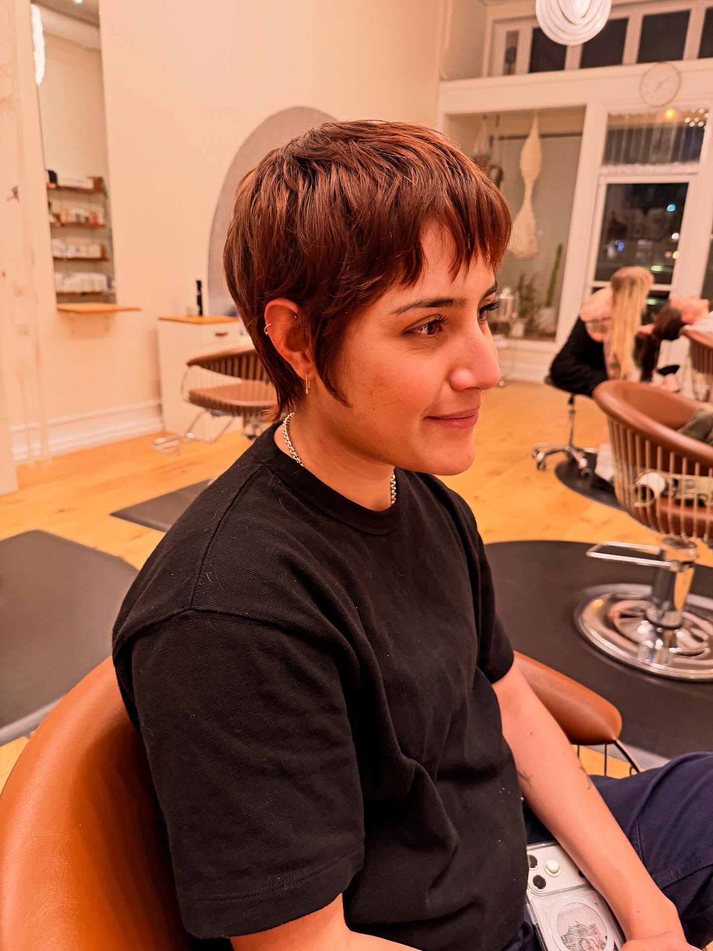 Best Short Haircuts for 2026: Styles & Trends