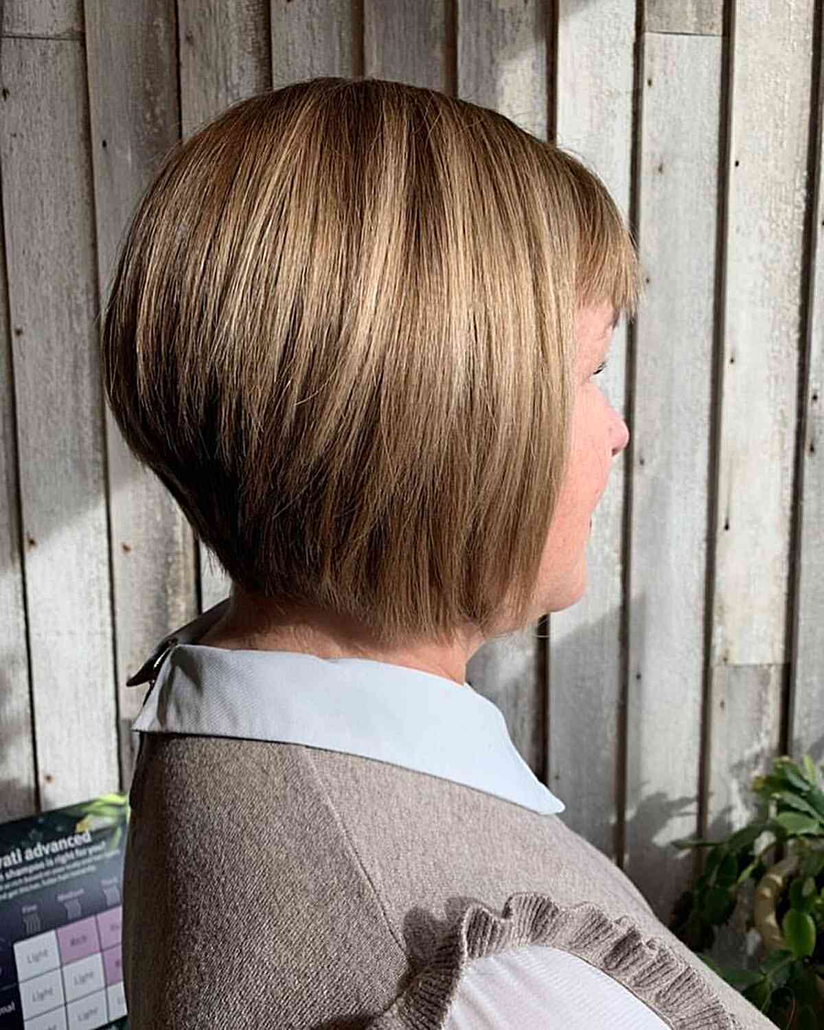 Wedge Cut for Mature Women: 25 Stylish Examples & How to Wear It