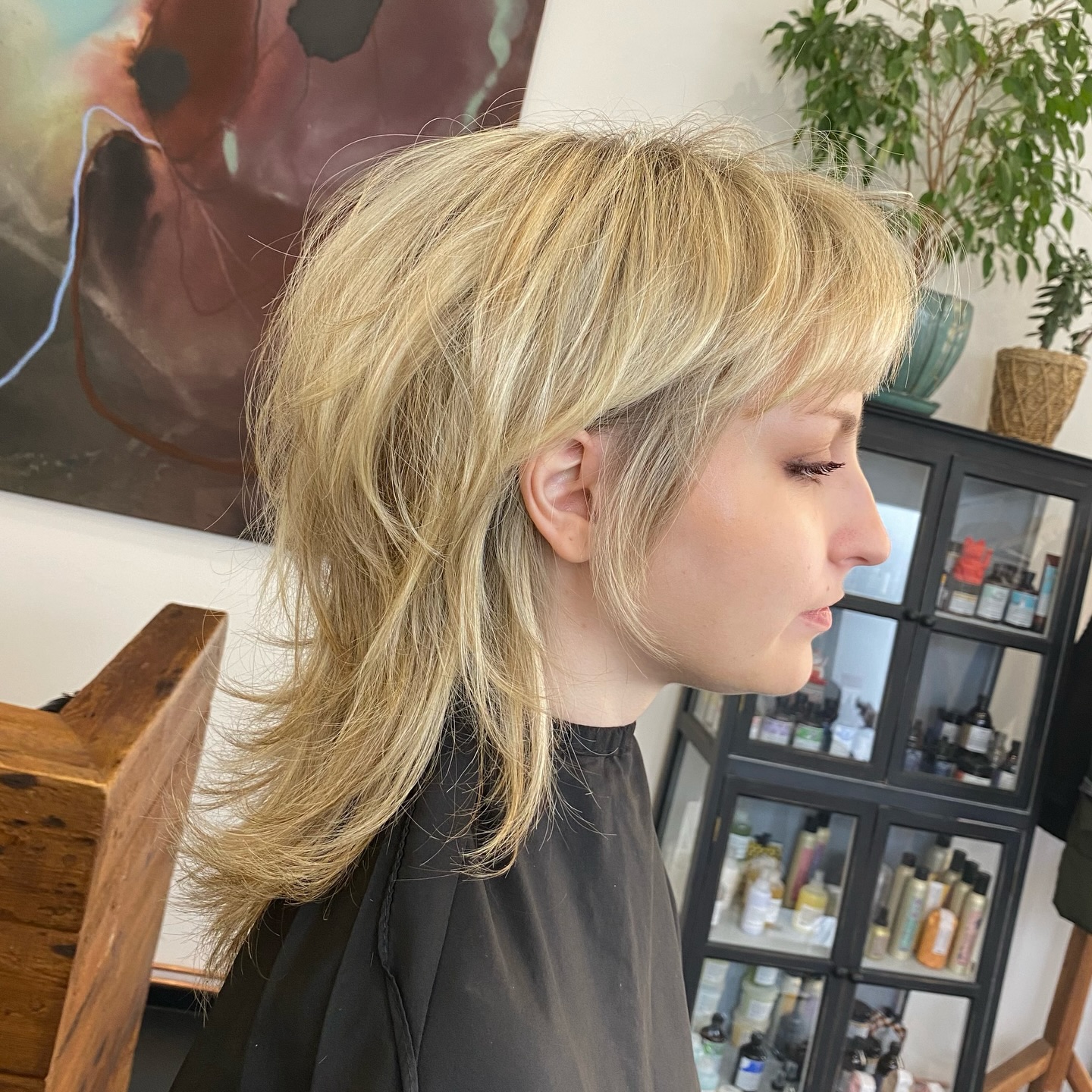 Soft Shag Haircuts for Mid-Length Hair: Styles & Layers