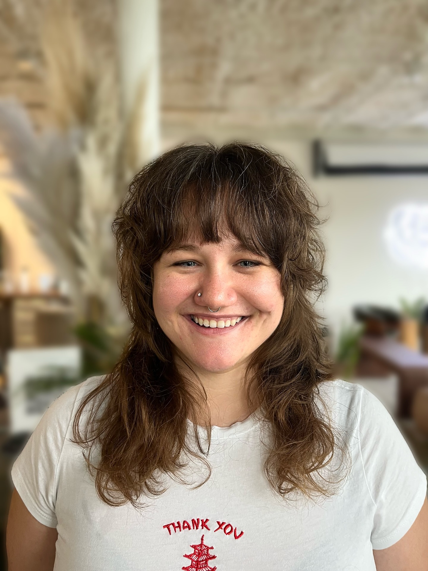 Soft Shag Haircuts for Mid-Length Hair: Styles & Layers