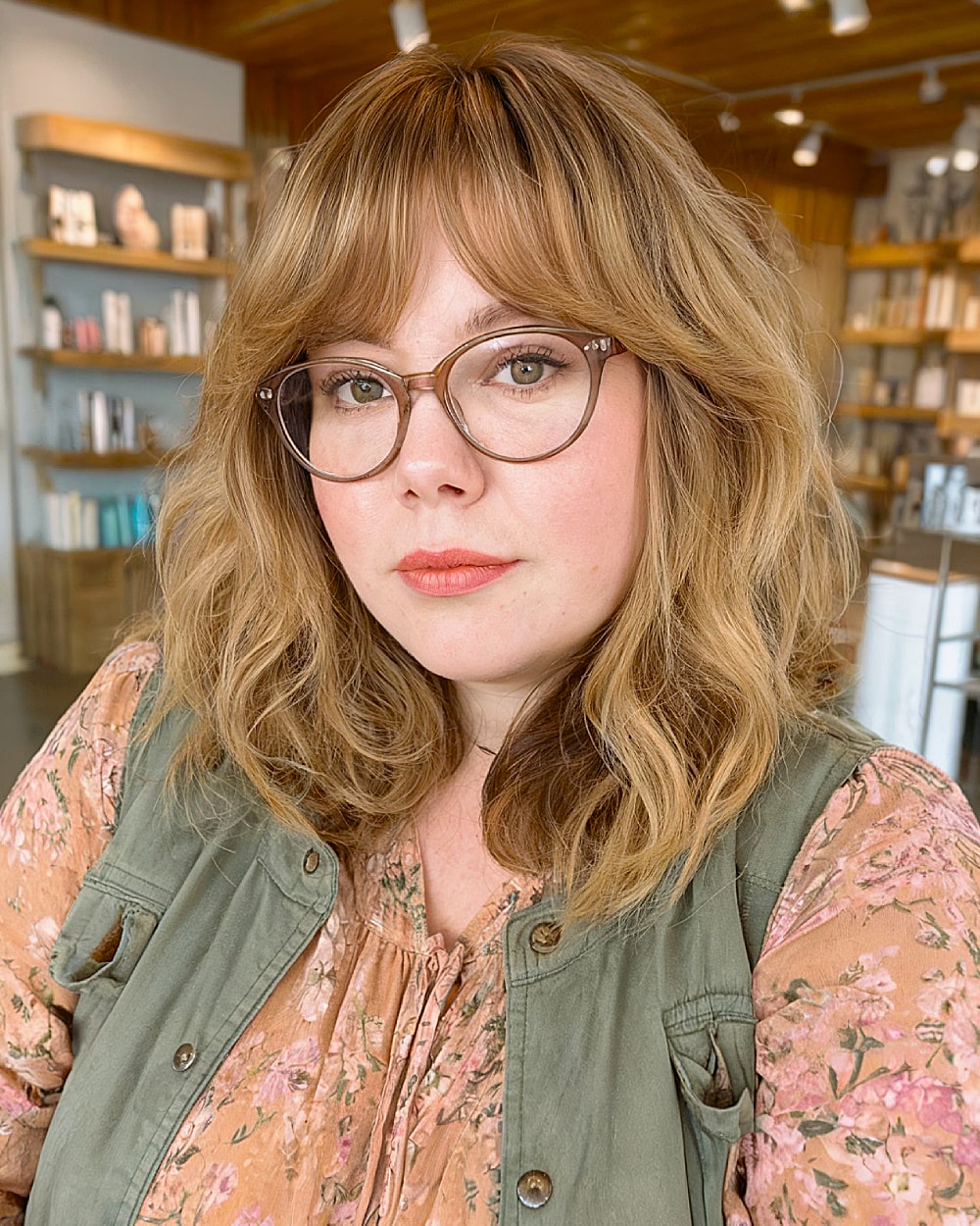 Best Medium Haircuts for Round Faces Over 40 | Expert Styling Tips
