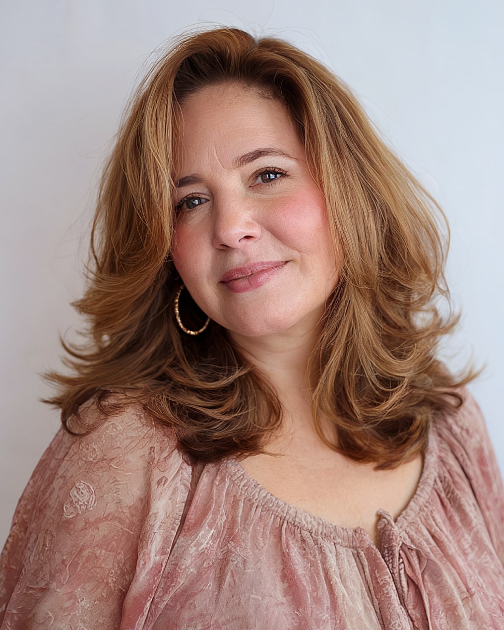 Best Medium Haircuts for Round Faces Over 40 | Expert Styling Tips