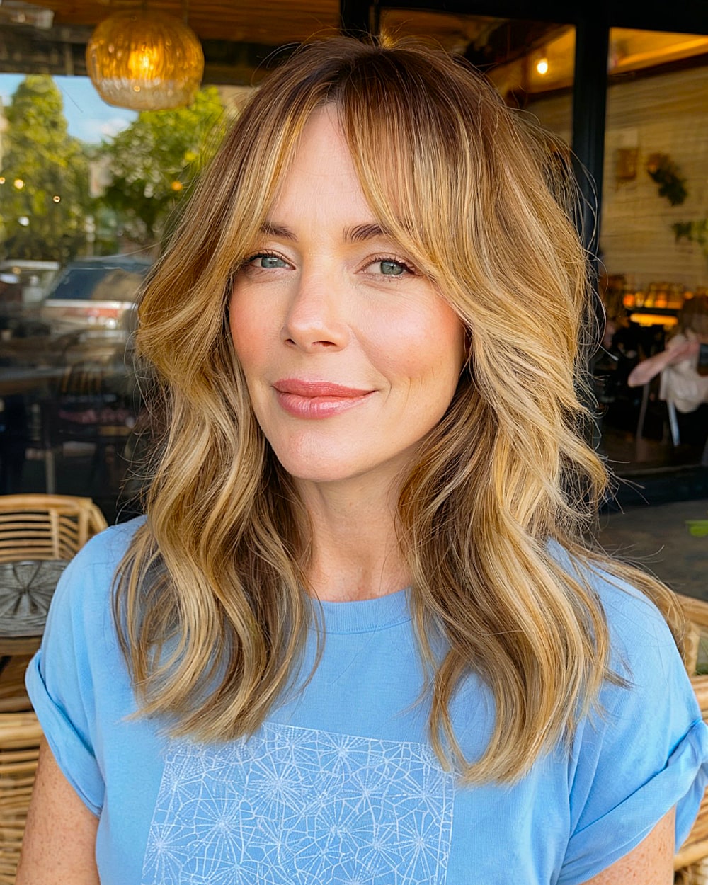 Best Hairstyles for Medium Length Hair in Your 40s | Expert Style Guide