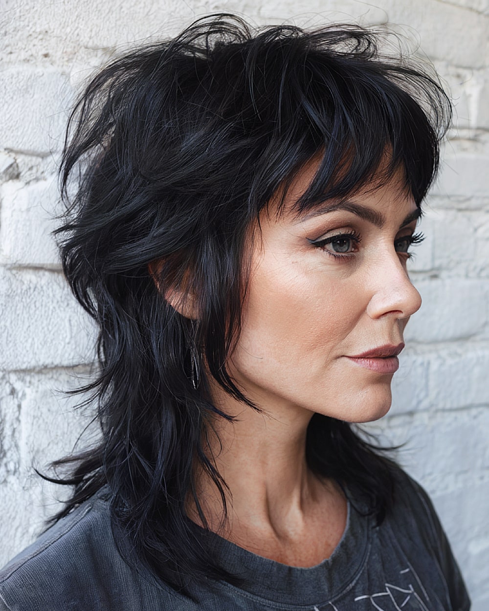 Best Hairstyles for Medium Length Hair in Your 40s | Expert Style Guide