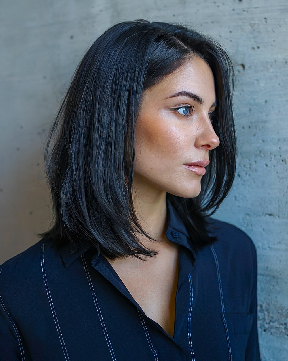 Medium Length Black Hair Ideas for Women: 2026 Trends & Styling Tips