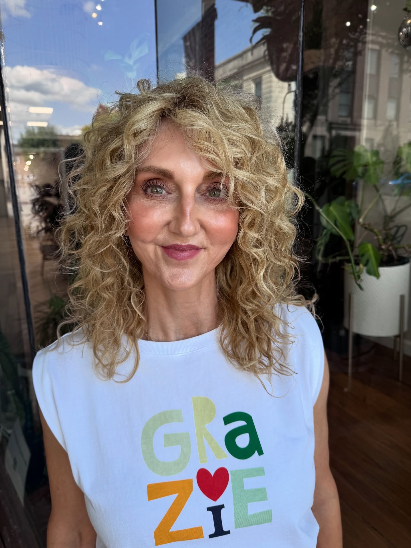 Curly Shag Haircuts for Medium Length: Trends & Styling Tips for 2026