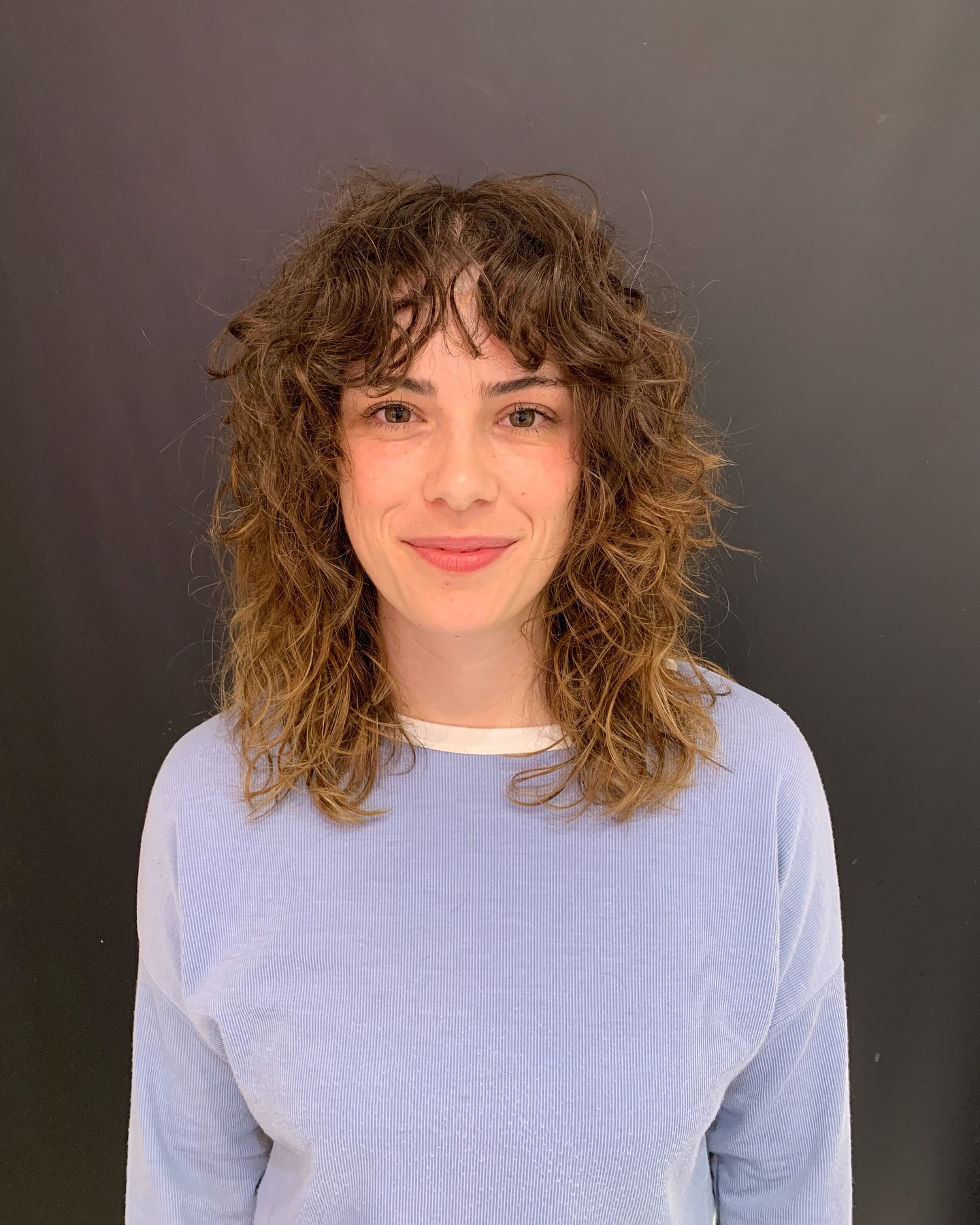 Curly Shag Haircuts for Medium Length: Trends & Styling Tips for 2026