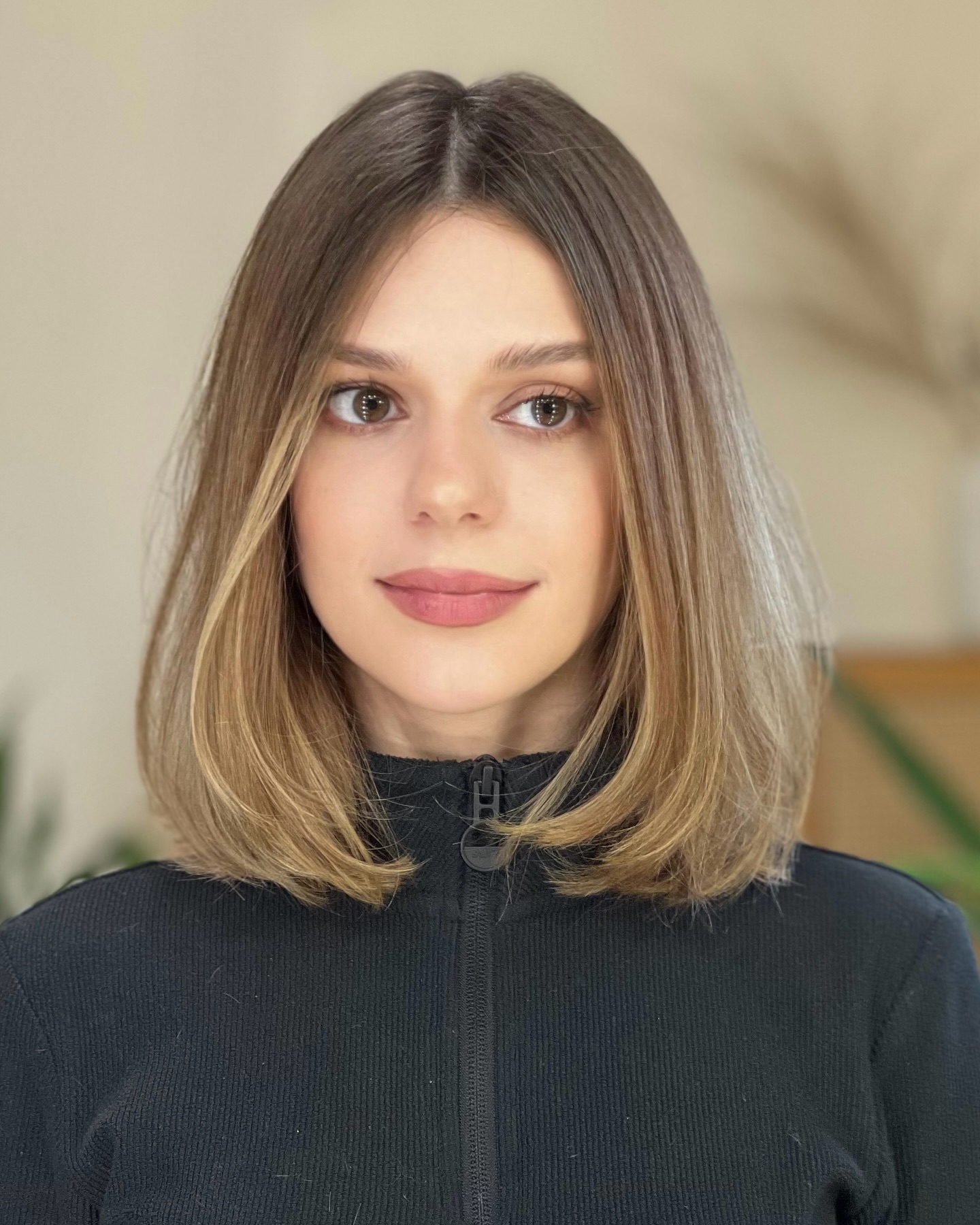 Best Shoulder-Length Haircuts for Fine Hair: 2026 Trends & Styles