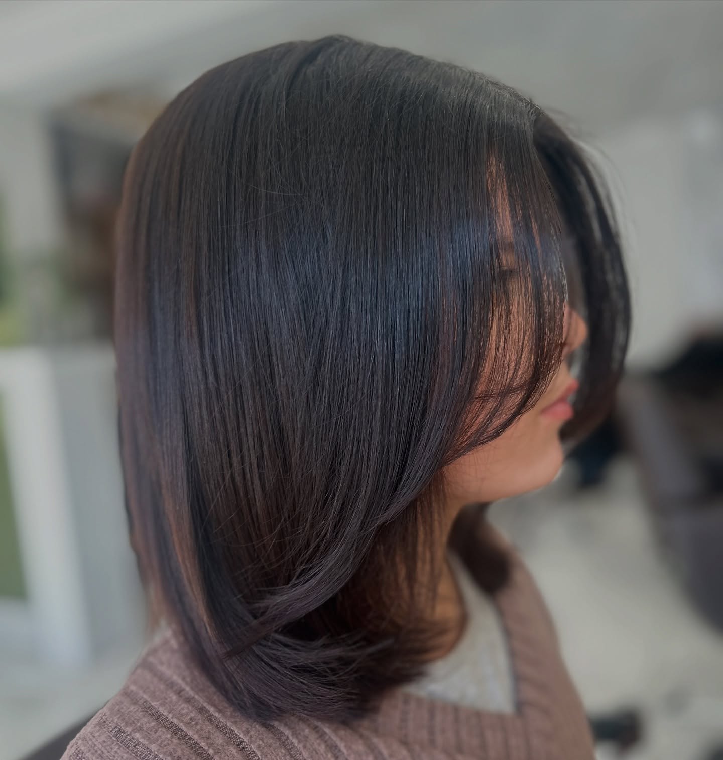 Best Shoulder-Length Haircuts for Fine Hair: 2026 Trends & Styles