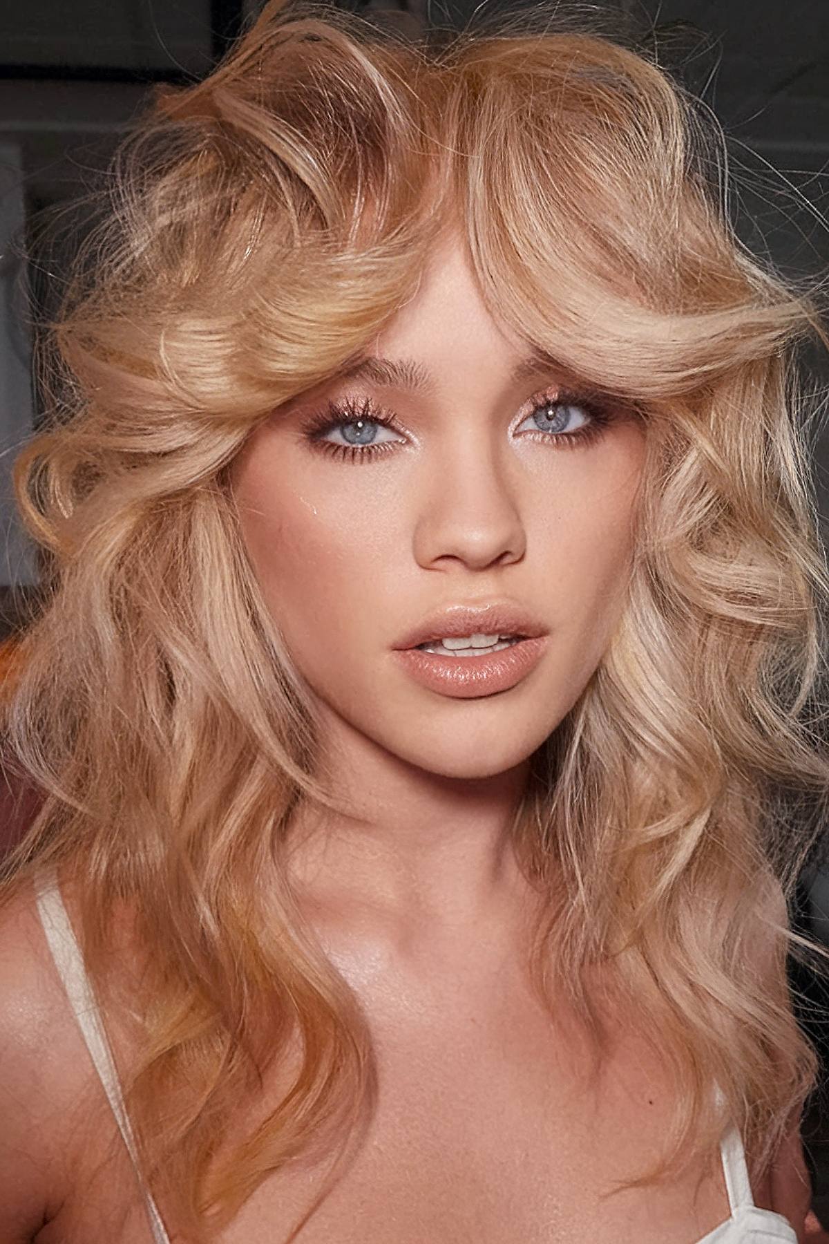 Medium Shag Haircuts: Styles & Trends for 2026 | [Your Brand]