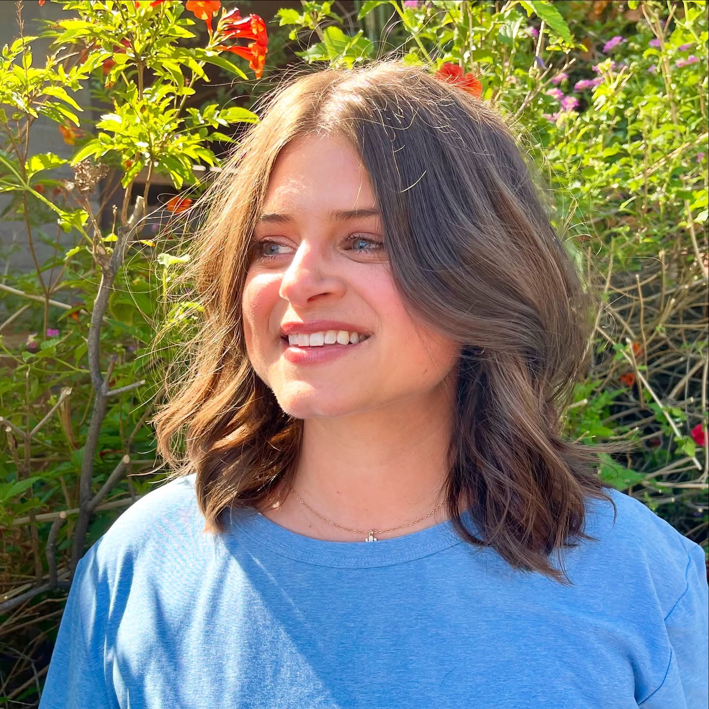 Shoulder-Length Layered Haircuts: Trends & Styling for 2026