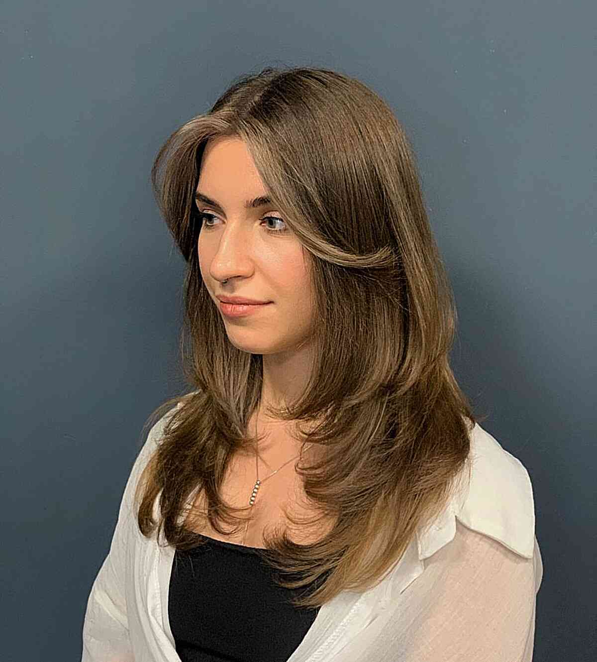 Feathered Haircuts for Medium Length: Styles & Trends for 2026