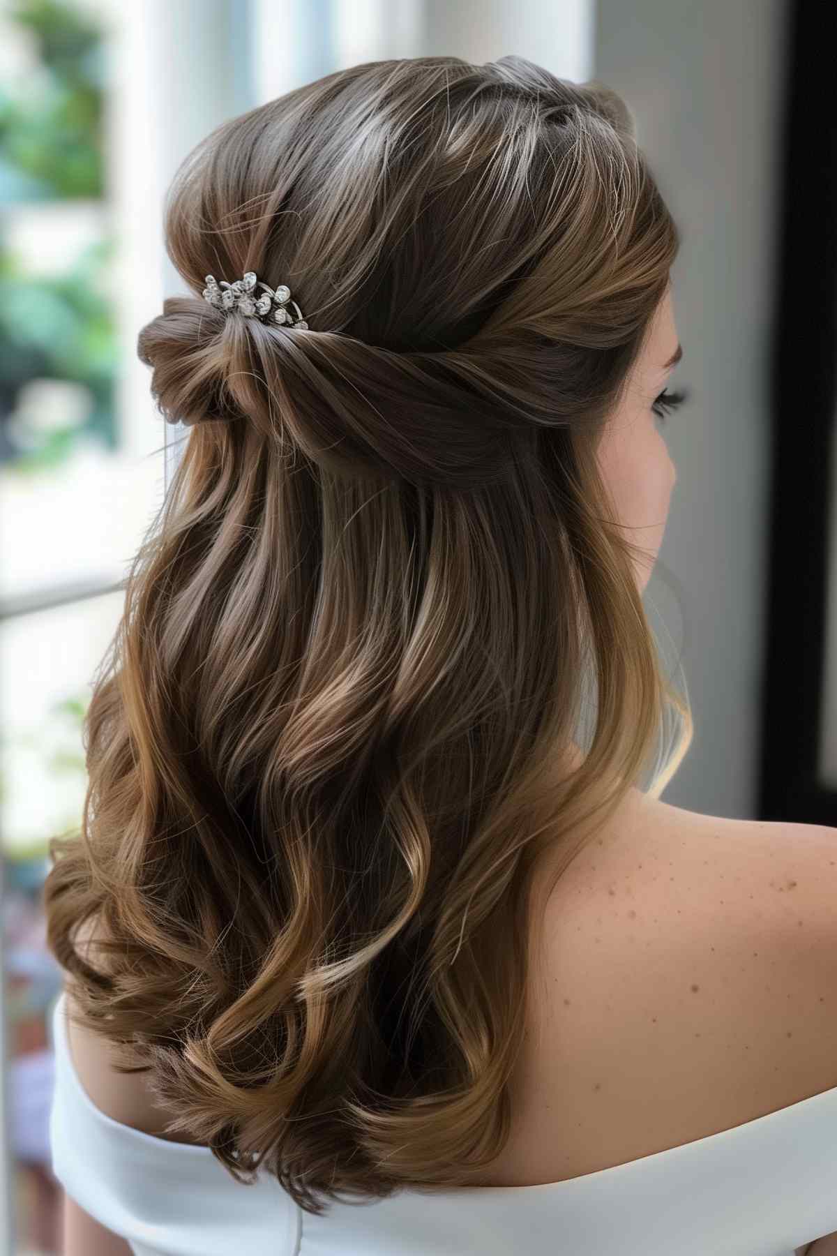 Top 26 Wedding Hairstyles for Medium-Length Hair in 2026