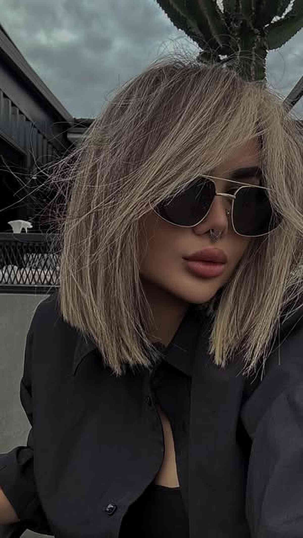 28 Chic Medium Blunt Haircuts to Refresh Your Look in 2026