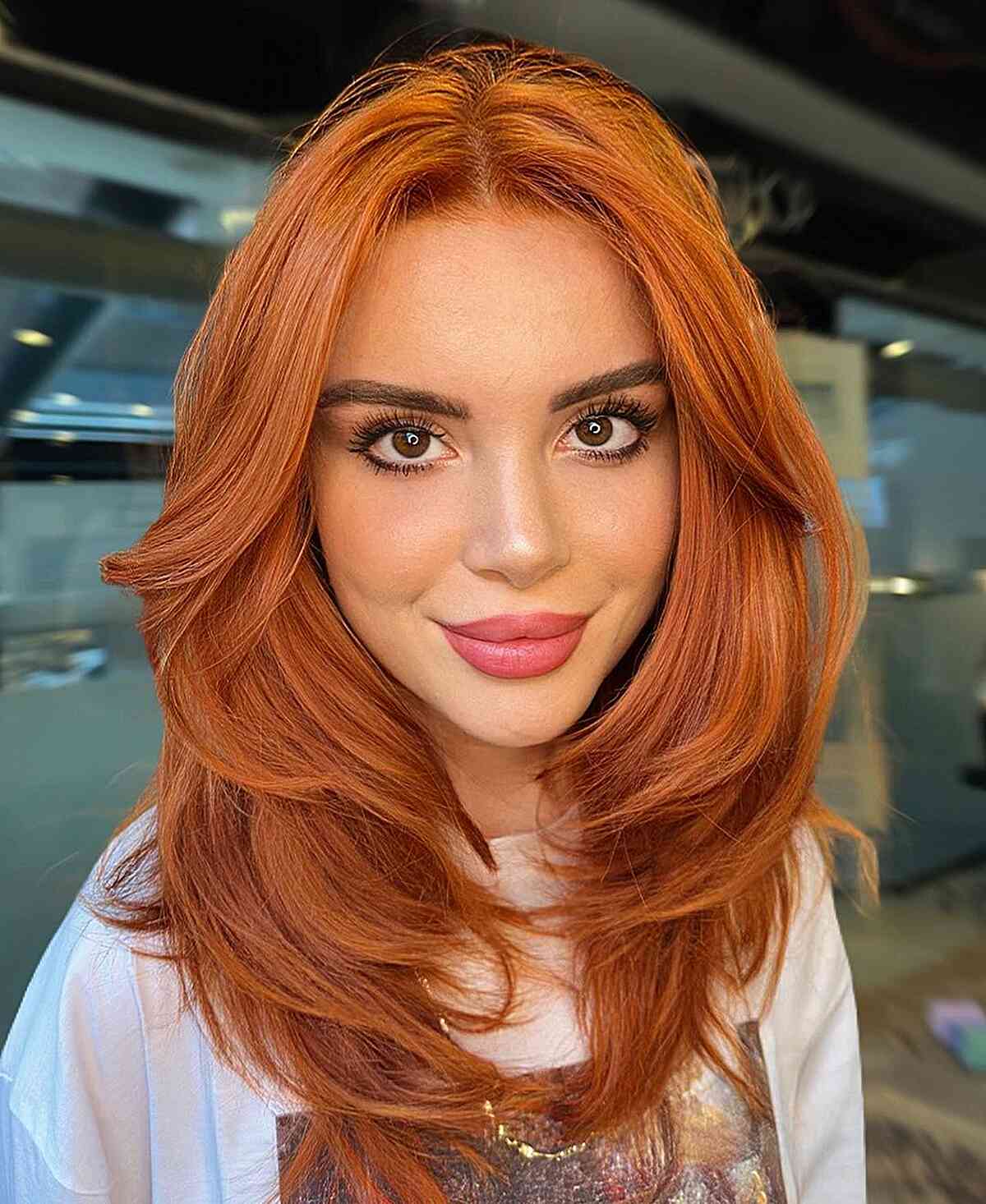 43 Stunning Face-Framing Layers to Enhance Medium Hair