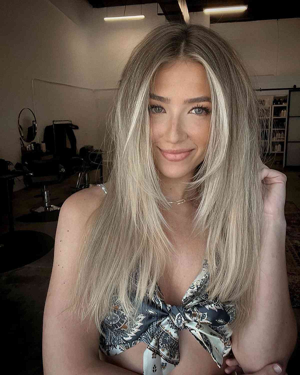 43 Stunning Face-Framing Layers to Enhance Medium Hair