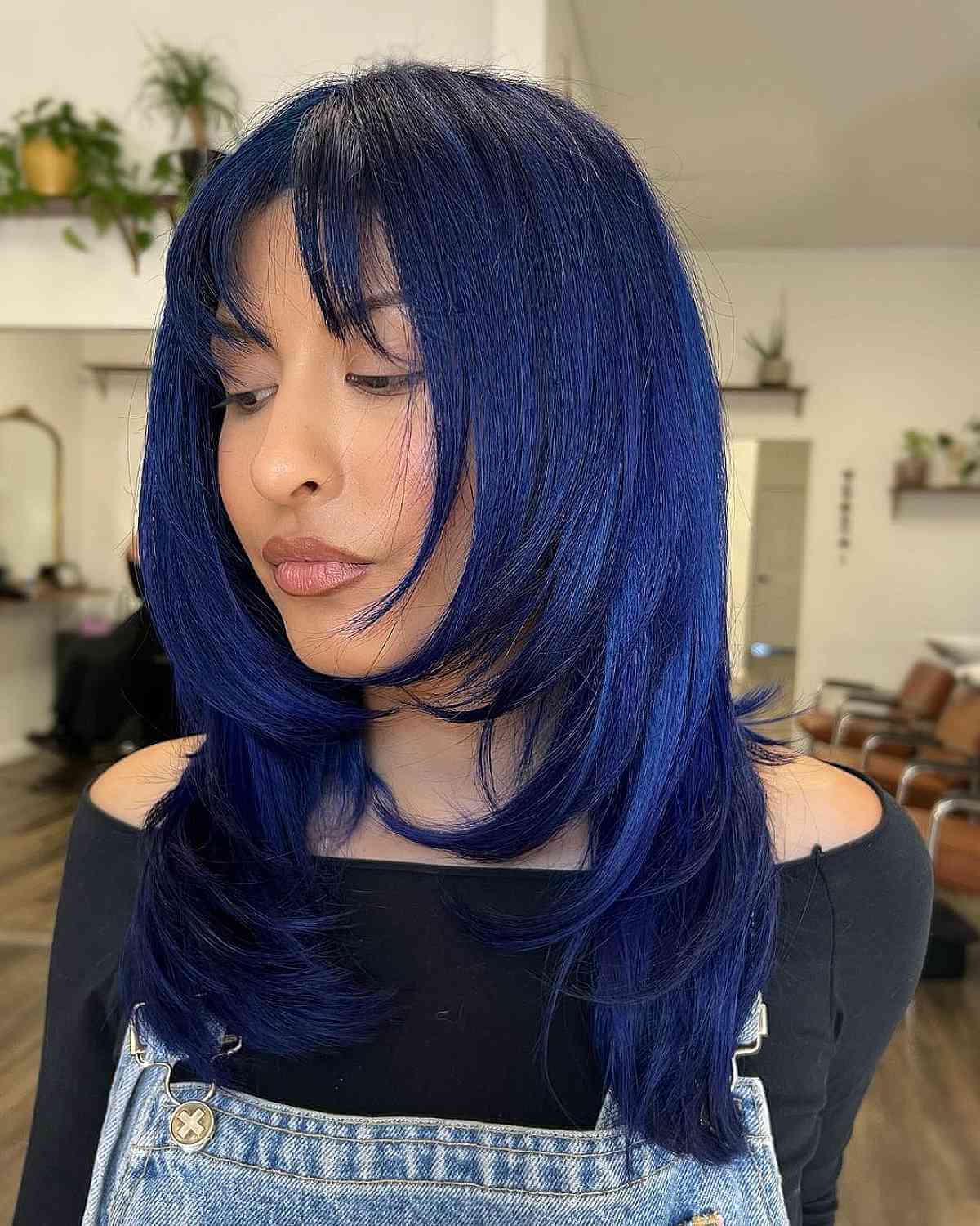 43 Stunning Face-Framing Layers to Enhance Medium Hair