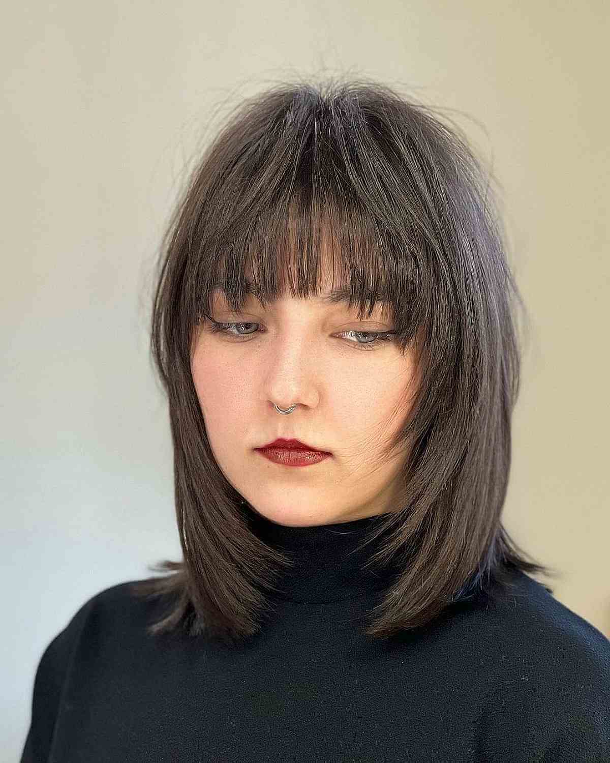 43 Stunning Face-Framing Layers to Enhance Medium Hair