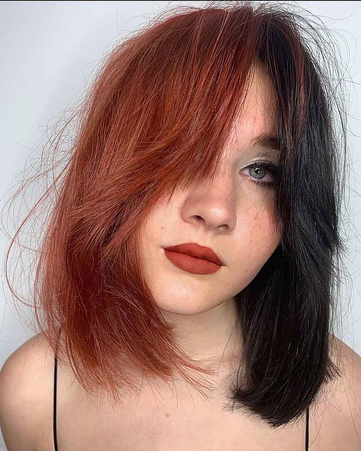 Shoulder-Length Hair with Curtain Bangs: Styles & Styling Tips