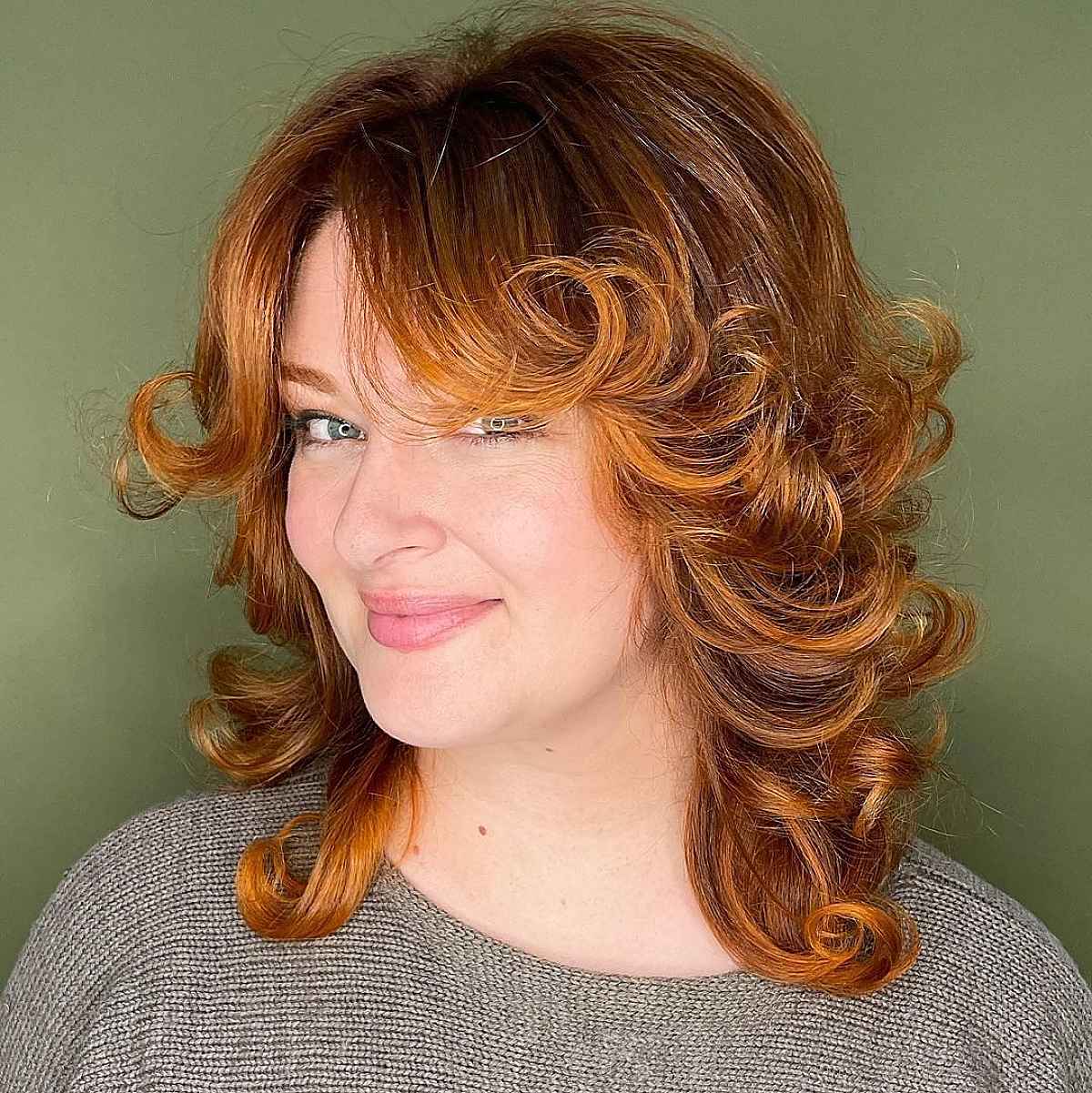 Shoulder-Length Hair with Curtain Bangs: Styles & Styling Tips