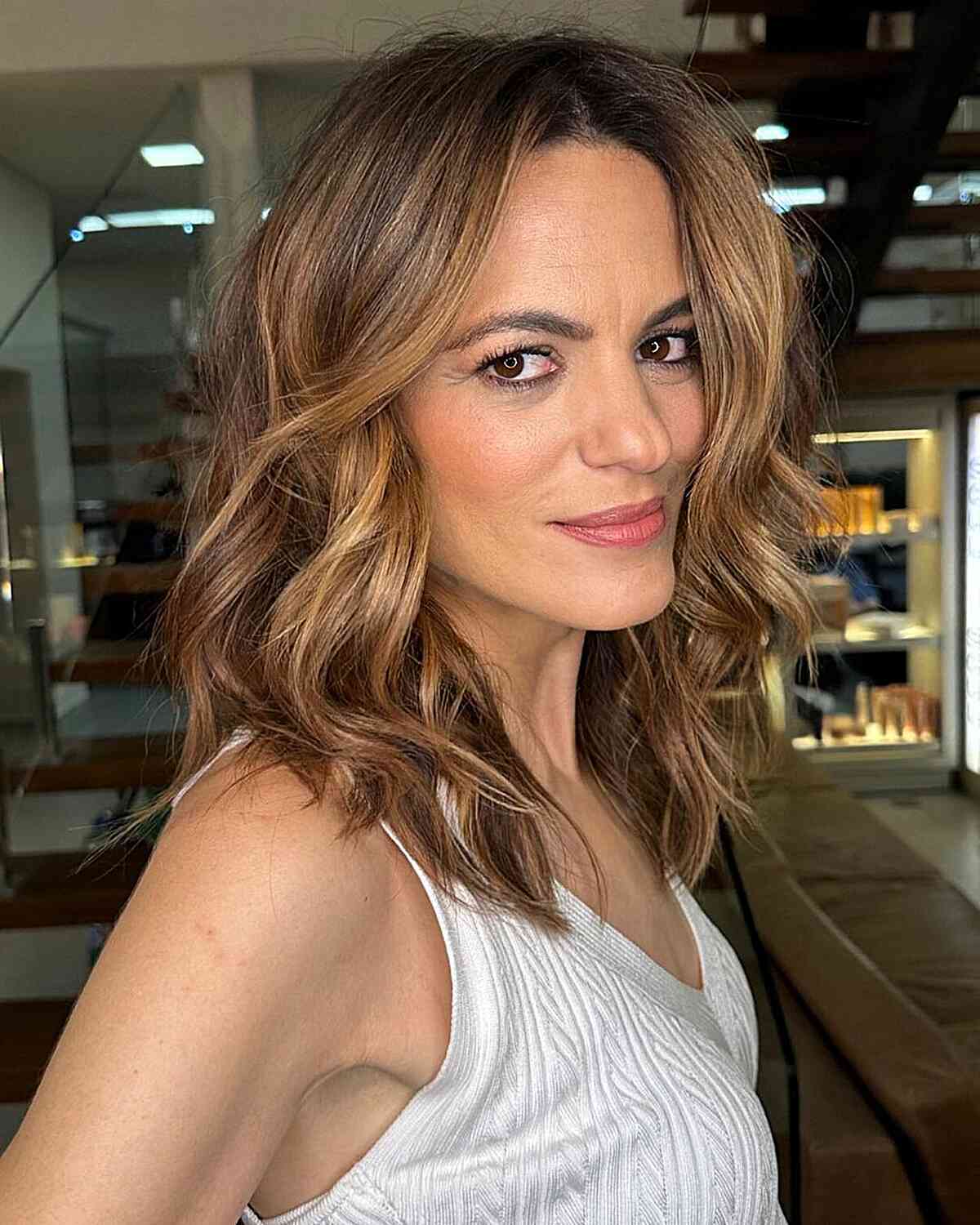 Collarbone Length Haircuts: Styles, Tips & Inspiration | [Your Brand Name]