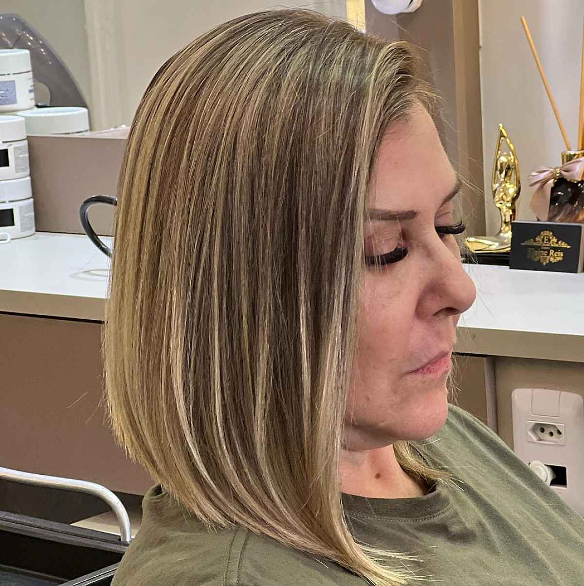 Collarbone Length Haircuts: Styles, Tips & Inspiration | [Your Brand Name]