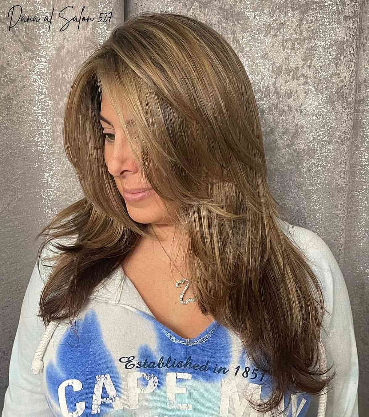Elegant Long Hairstyles for Women Over 40: Styles & Tips