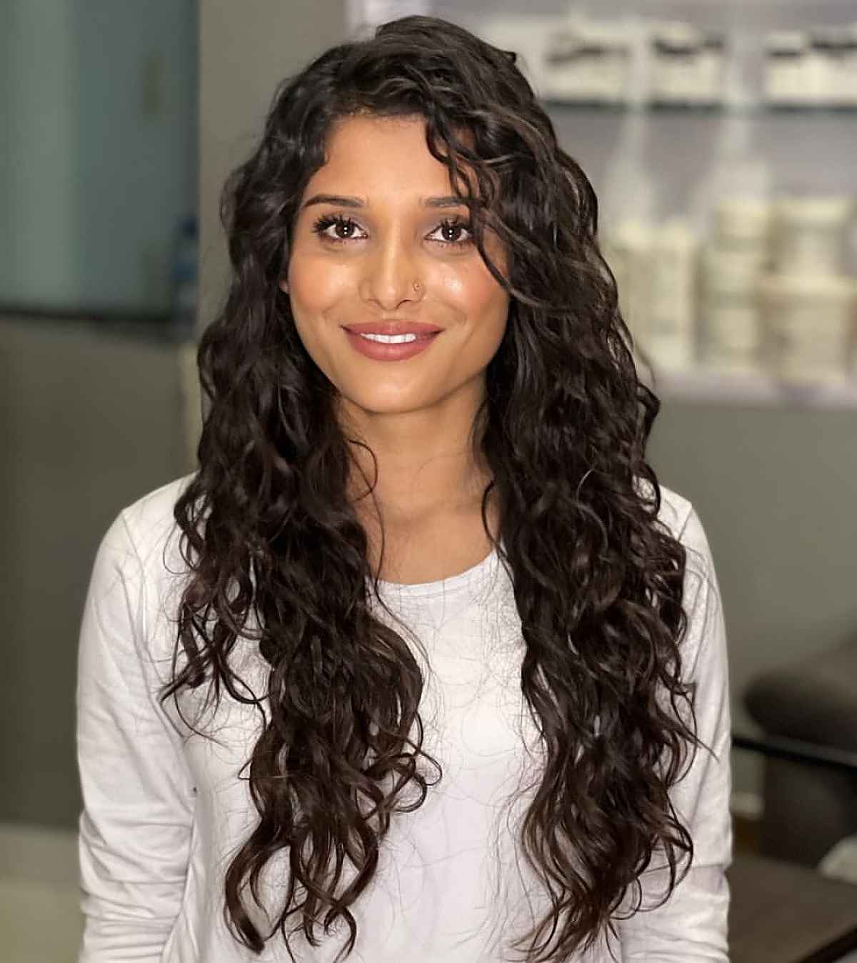Long Layered Curly Haircuts: 51 Stunning Ideas & Styling Tips