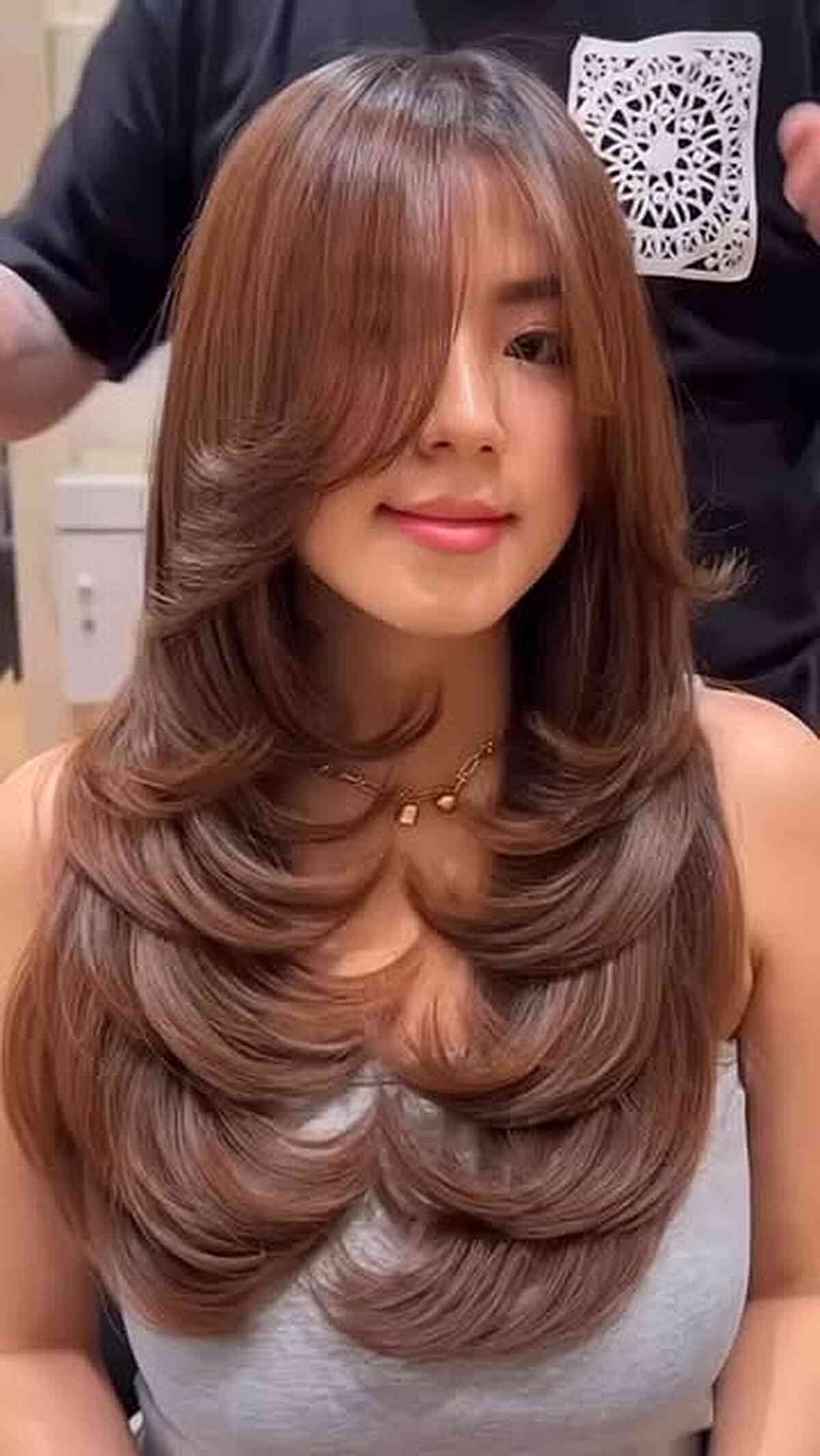 Face-Framing Layers for Long Hair: 47 Styles & Expert Tips