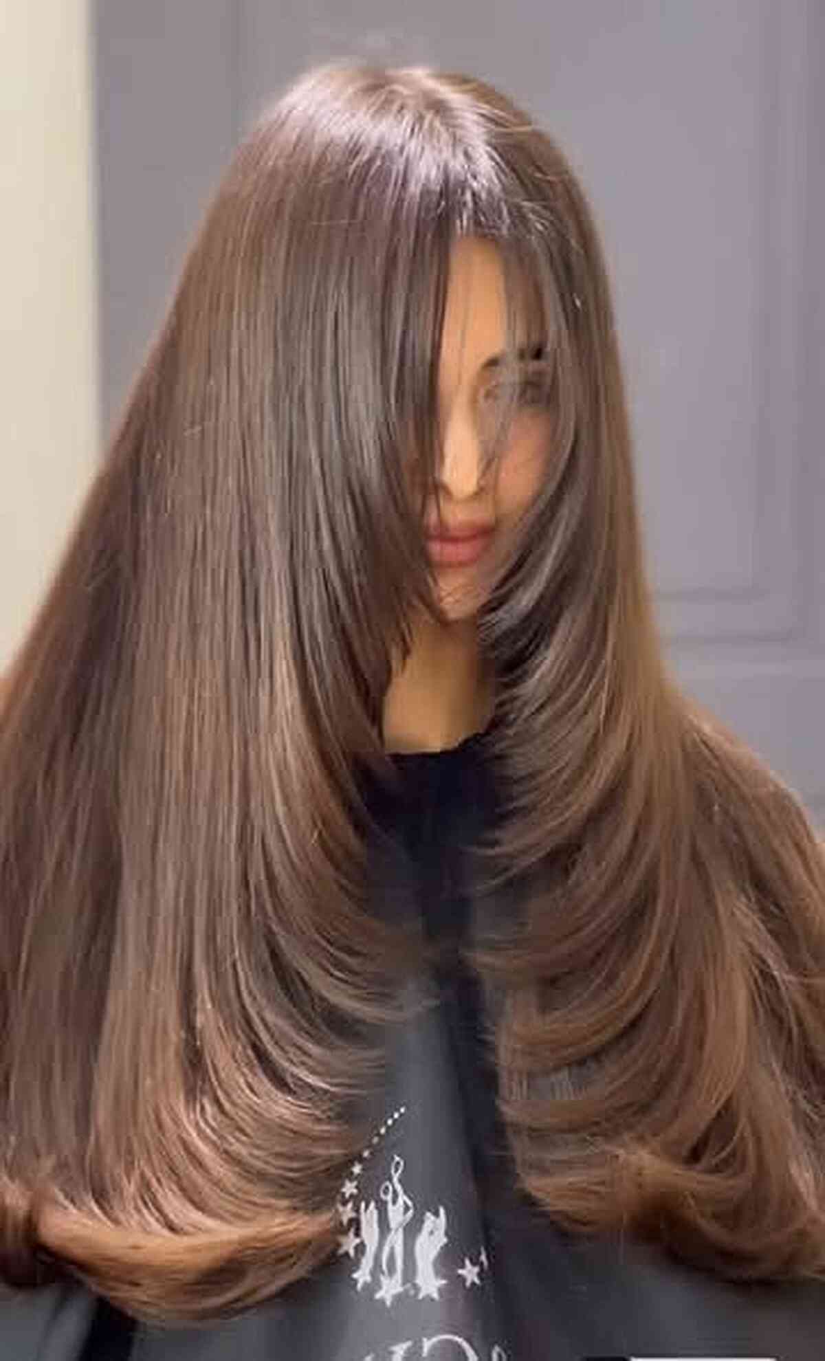 Face-Framing Layers for Long Hair: 47 Styles & Expert Tips