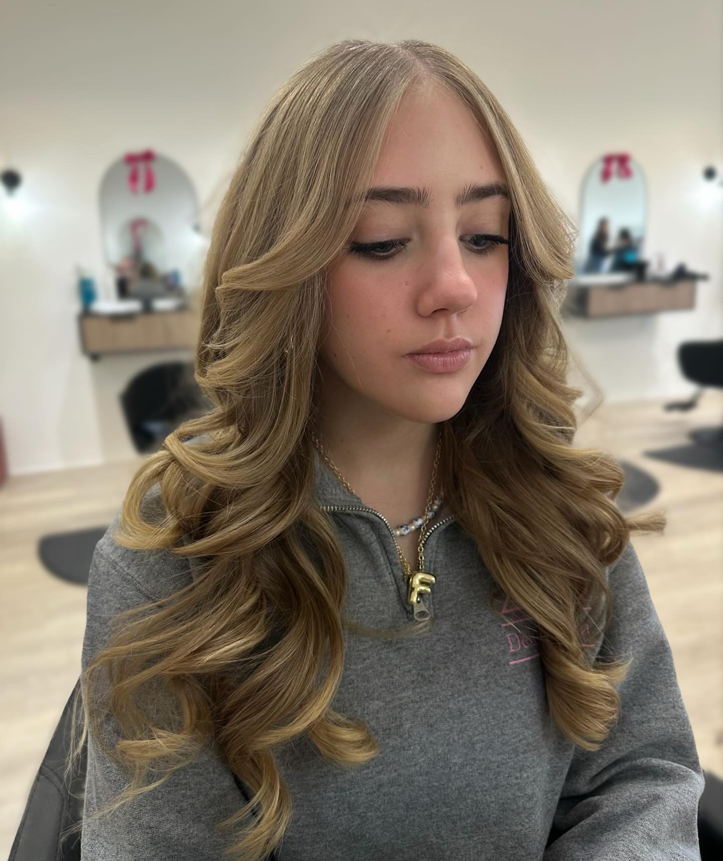 Long Layered Hairstyles with Curtain Bangs: Trends & Styling Tips for 2026