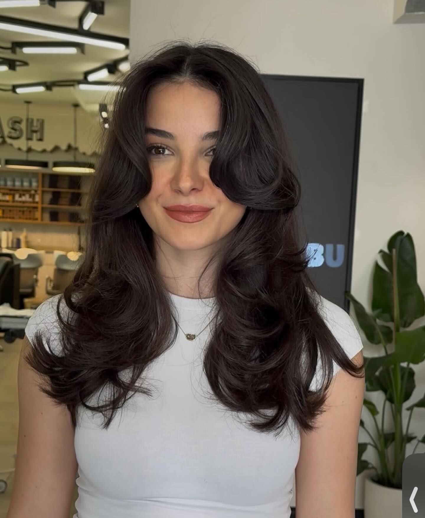 Long Layered Hairstyles with Curtain Bangs: Trends & Styling Tips for 2026