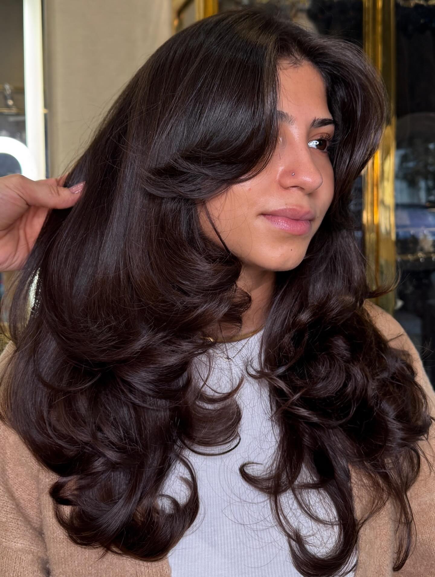 Long Layered Hairstyles with Curtain Bangs: Trends & Styling Tips for 2026
