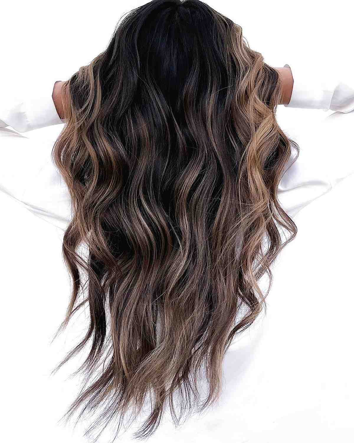 V-Cut Haircuts: 41 Stunning Ideas for a Modern V-Shaped Look