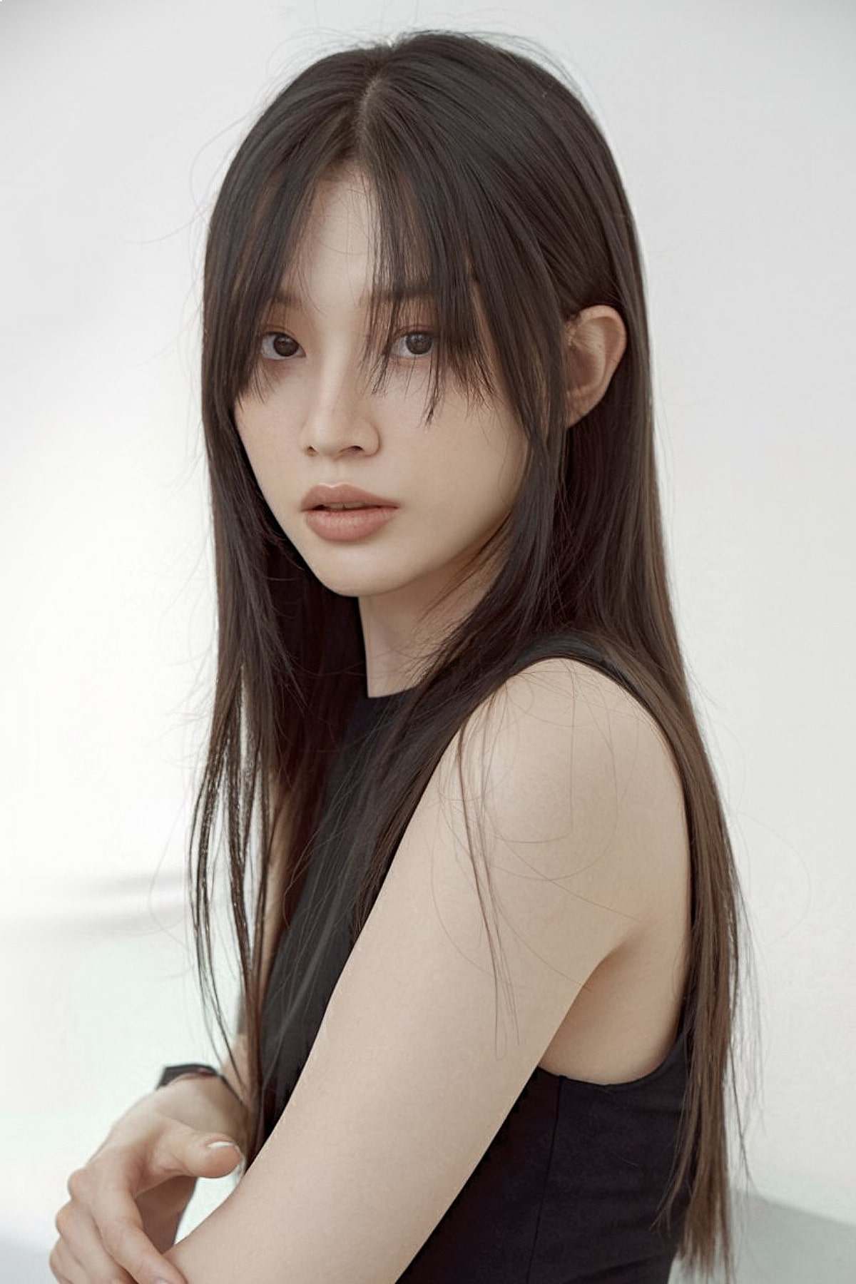 26 Stunning Long Hairstyles for Asian Women in 2024 | Hair Care & Styling