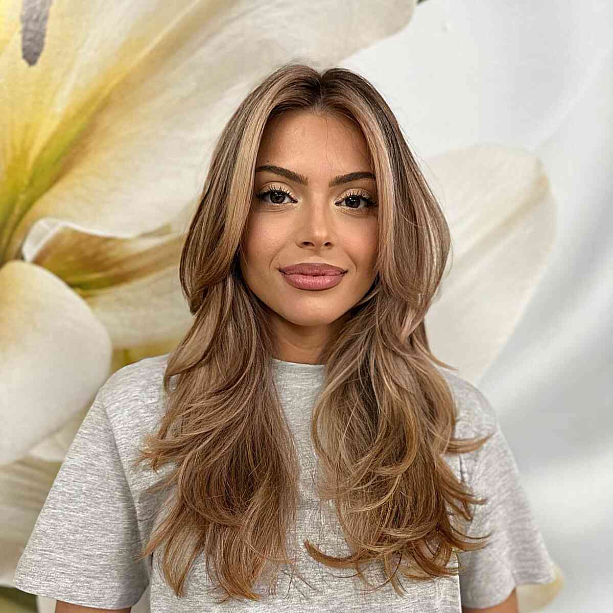 Long Layered Haircuts for Straight Hair: Styles & Benefits