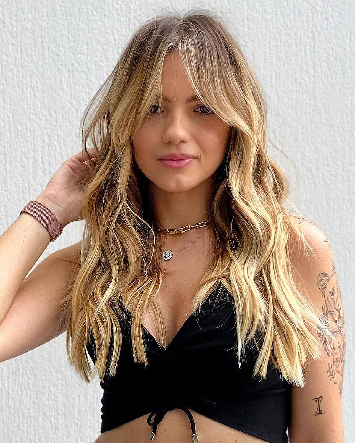 Long Hair with Curtain Bangs: 34 Stylish Ideas & Styling Tips