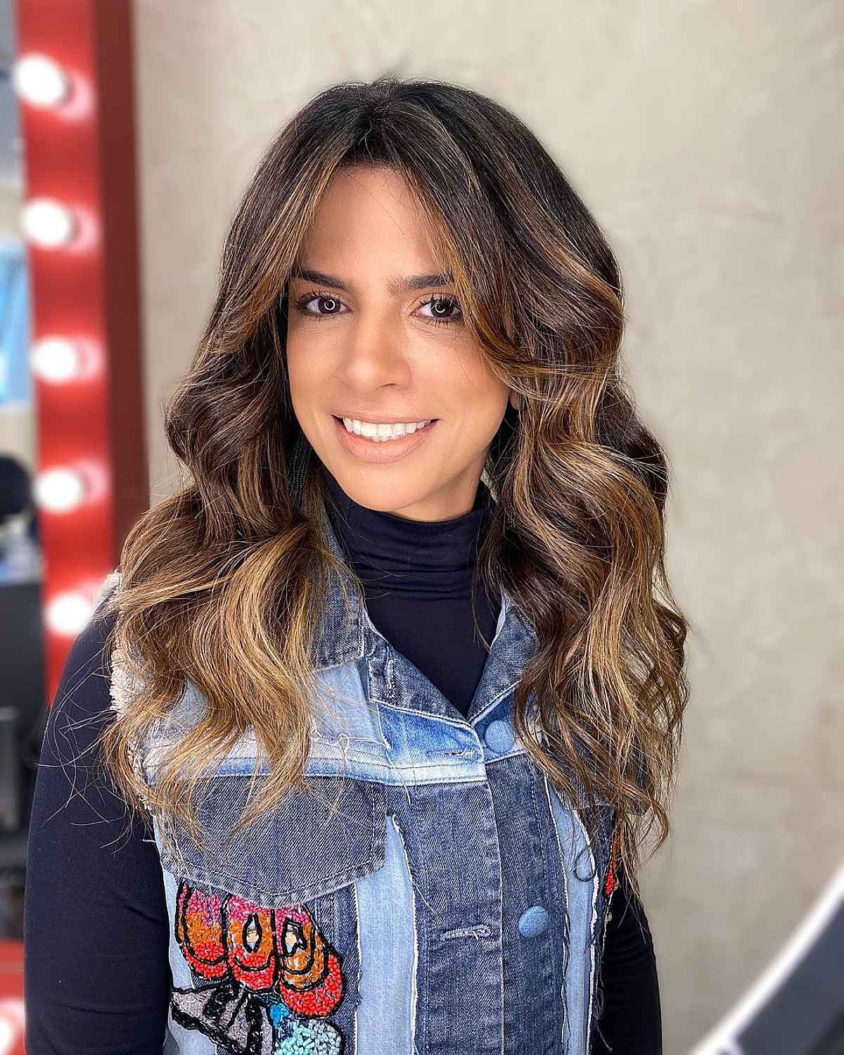 Long Hair with Curtain Bangs: 34 Stylish Ideas & Styling Tips