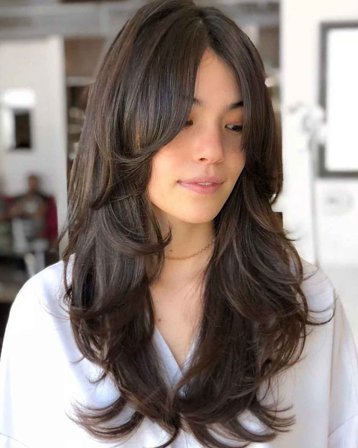 Long Hair with Curtain Bangs: 34 Stylish Ideas & Styling Tips